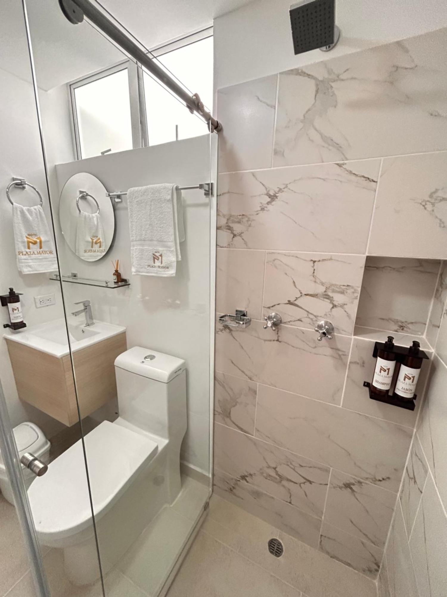 Hotel Plaza Mayor Itagüí Zewnętrze zdjęcie